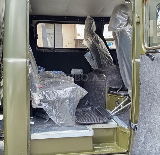UAZ 390945-2