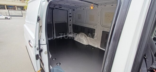 Mercedes Vito-11