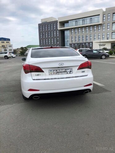 Hyundai i40-2