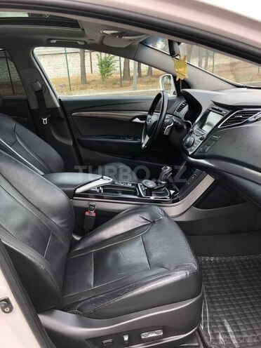 Hyundai i40-5