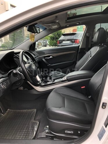 Hyundai i40-8