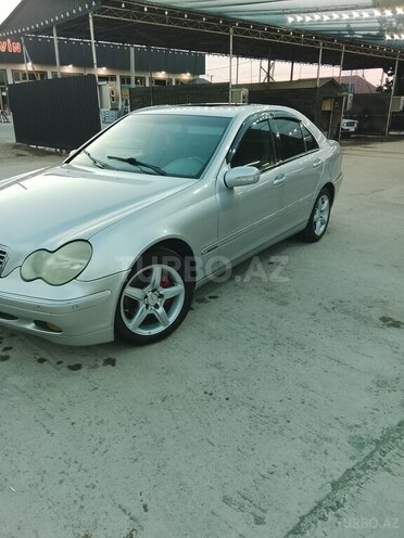 Mercedes C 240-3