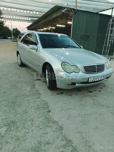 Mercedes C 240-4
