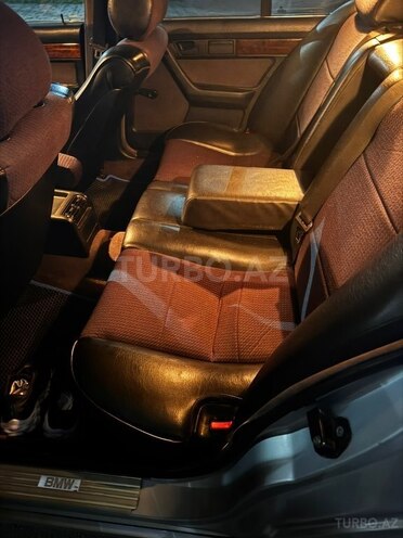 BMW 525-13