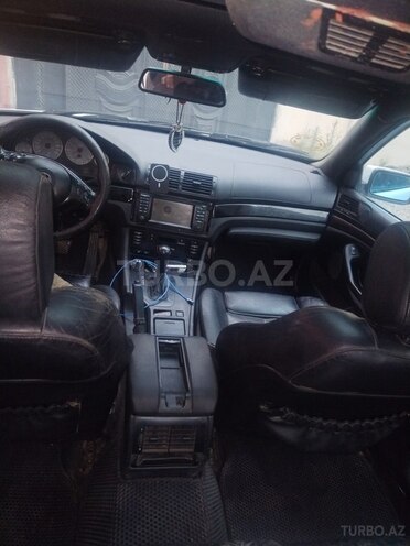 BMW 528-4