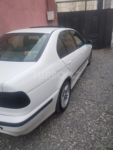 BMW 528-3