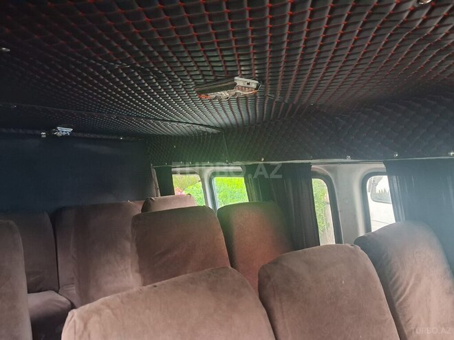 Ford Transit-2