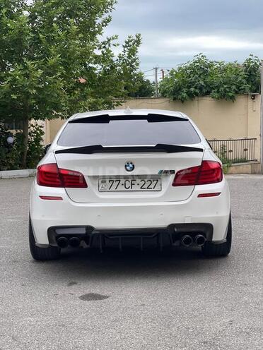 BMW 528-2