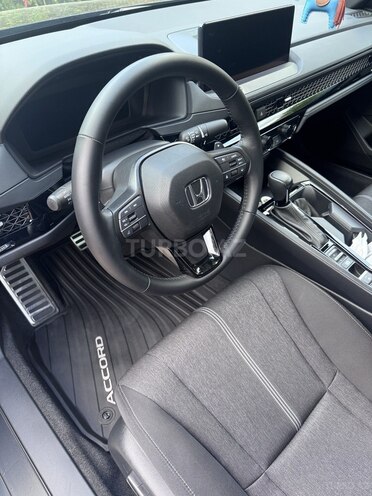 Honda Accord-12