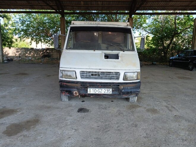 Iveco Daily-1
