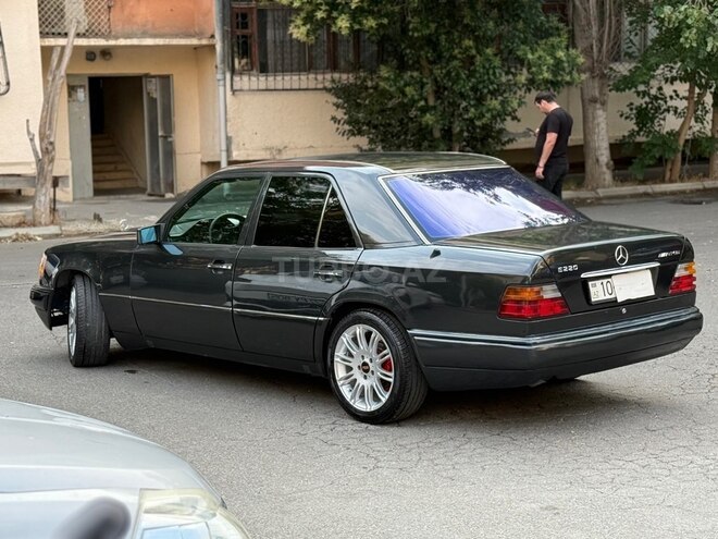 Mercedes E 220-6
