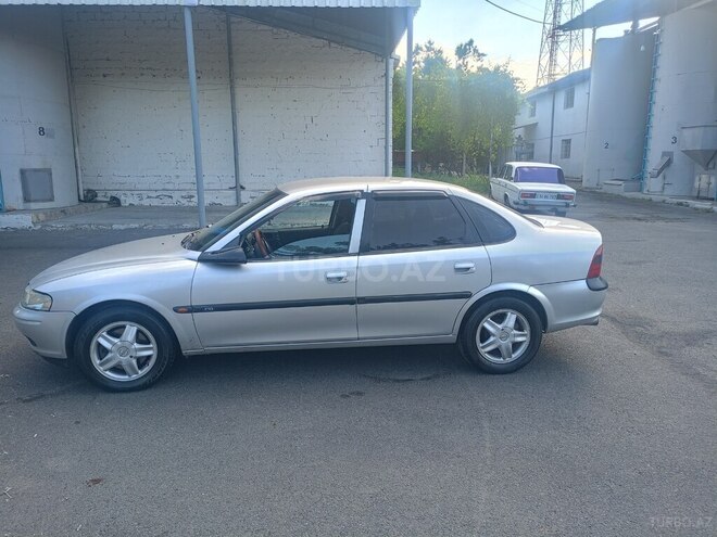 Opel Vectra-2