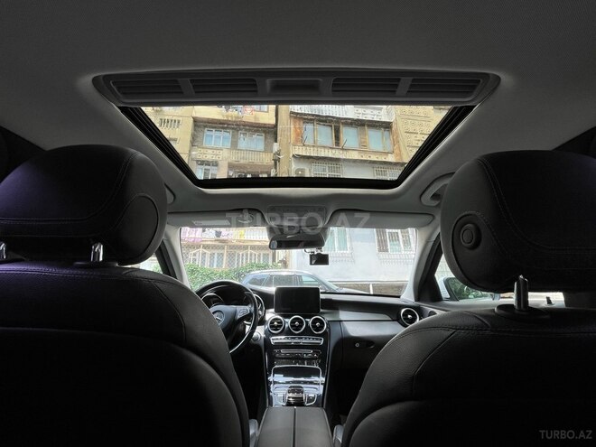 Mercedes C 220 d-4