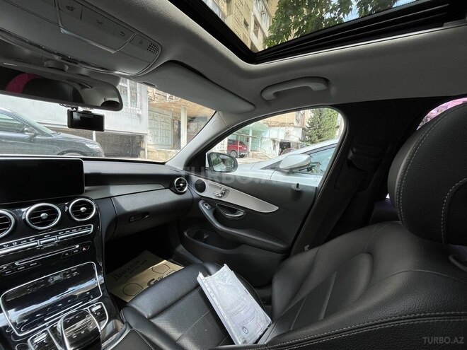 Mercedes C 220 d-6