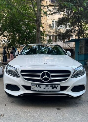Mercedes C 220 d-2