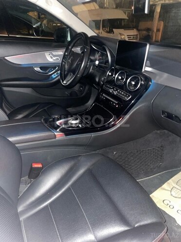 Mercedes C 220 d-16