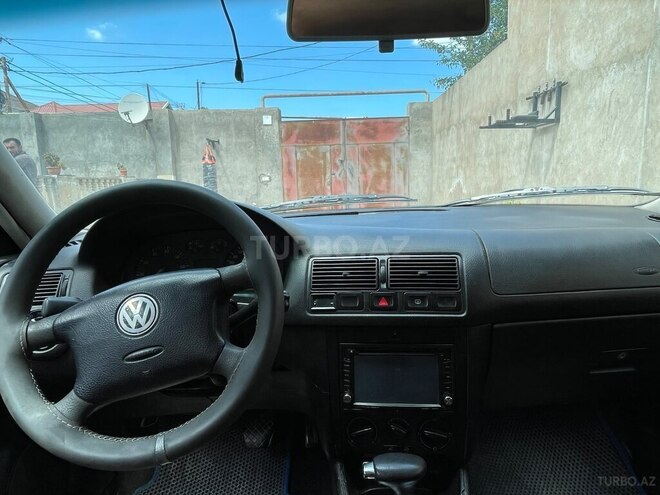 Volkswagen Golf-3