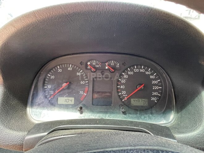 Volkswagen Golf-8