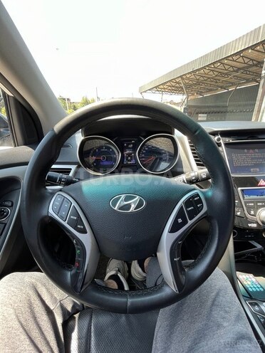 Hyundai i30-5
