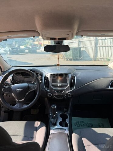 Chevrolet Cruze-8