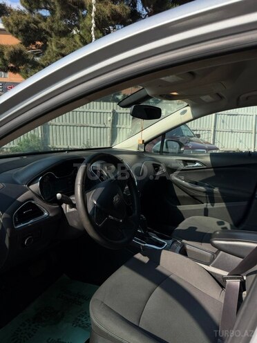 Chevrolet Cruze-9