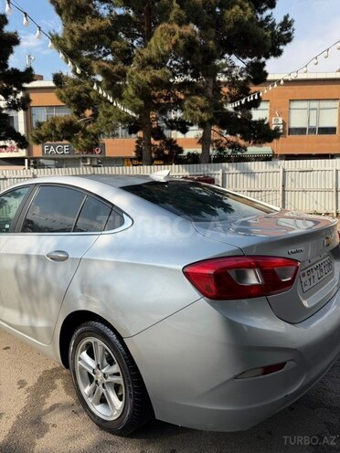 Chevrolet Cruze-7