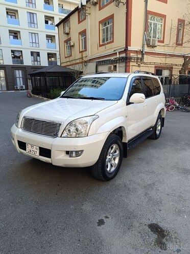 Toyota Land Cruiser Prado-1