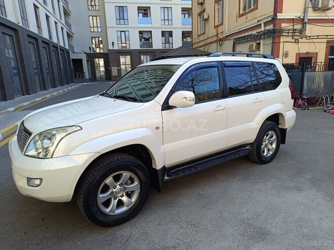 Toyota Land Cruiser Prado-11
