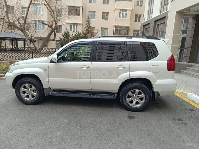 Toyota Land Cruiser Prado-19