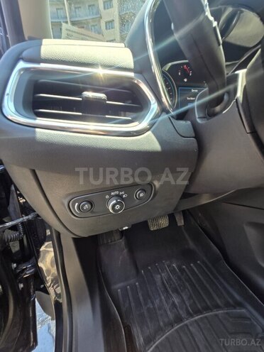 Chevrolet Equinox-20
