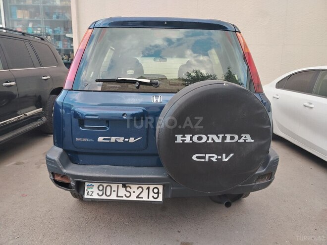 Honda CR-V-8