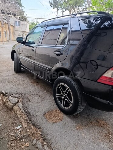 Mercedes ML 320-3