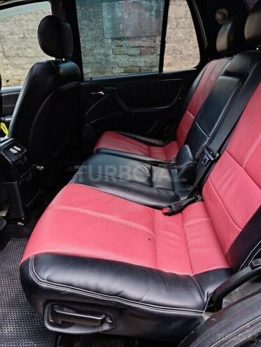 Mercedes ML 320-6
