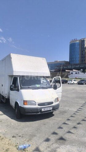 Ford Transit-2