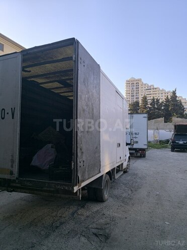 Ford Transit-4