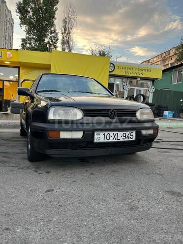 Volkswagen Golf-4