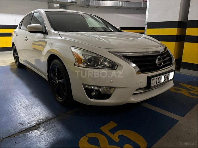 Nissan Altima-2