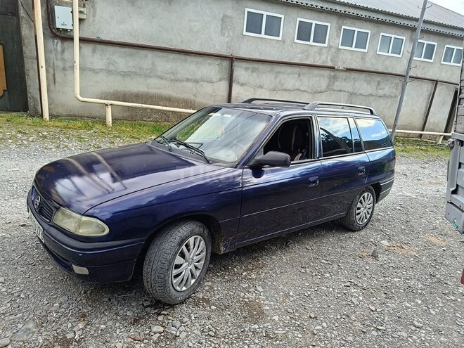 Opel Astra-3