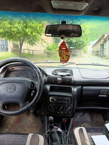 Opel Astra-4