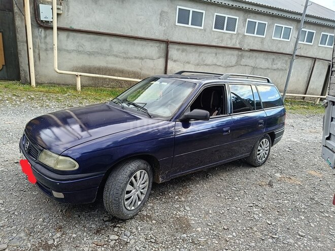 Opel Astra-2