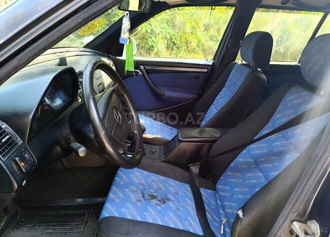 Mercedes C 180-4