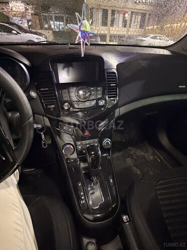 Chevrolet Cruze-11