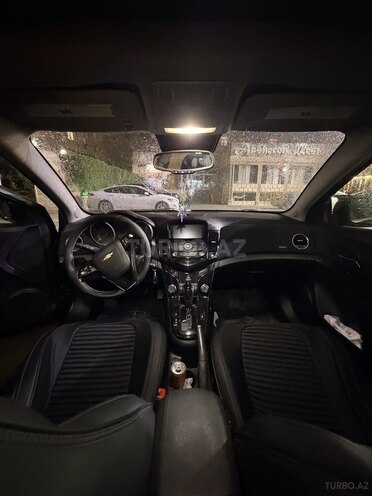 Chevrolet Cruze-9
