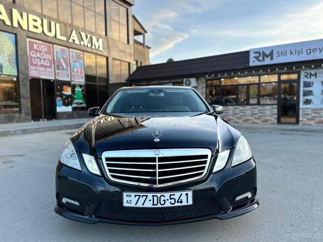 Mercedes E 250-1