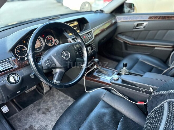 Mercedes E 250-5