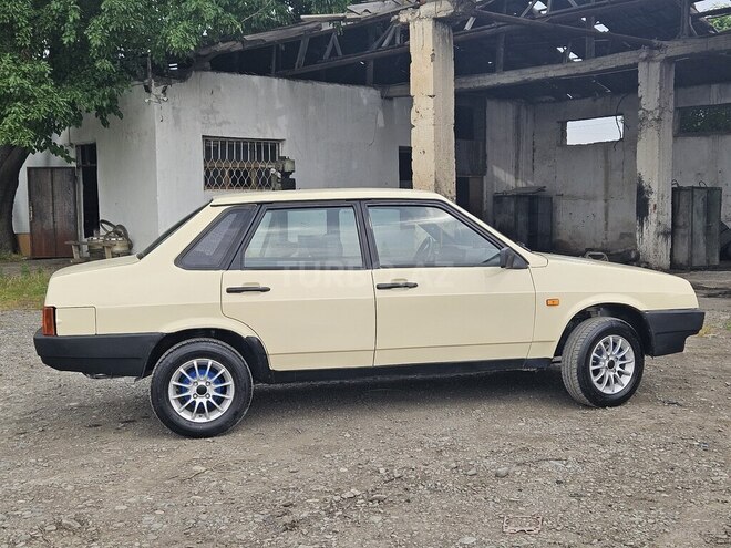 LADA (VAZ) 21099-3