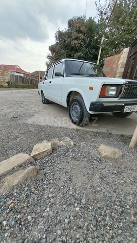 LADA (VAZ) 2107-2