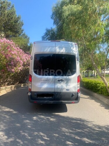 Ford Transit-2