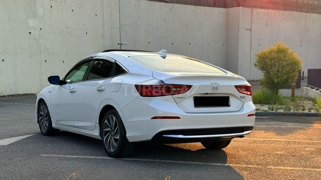 Honda Insight-7