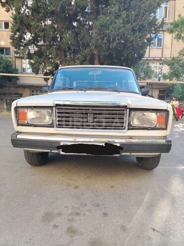 LADA (VAZ) 2107-1